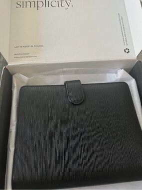LIKE NEW! Cloth & Paper Smooth Fossil Leather Agenda (Silver rings) - A5